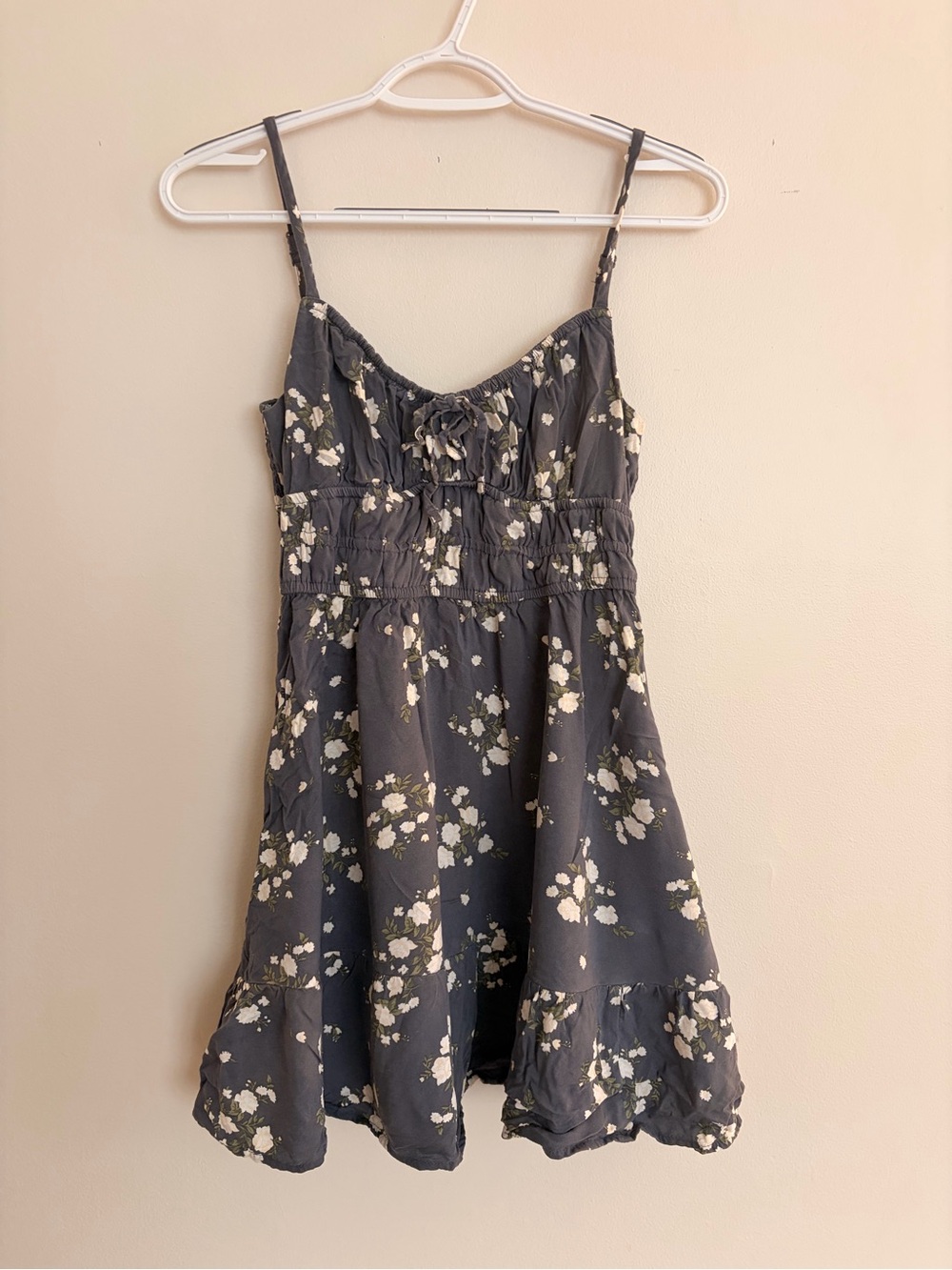Hollister Charcoal Gray Floral Smocked Waist Skirt